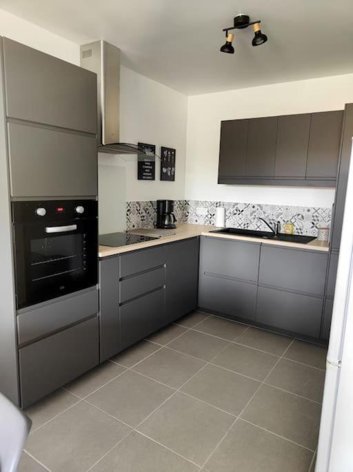 Location De Vacances A Andernos - Appartement 2 Chambres Dans Residence Neuve Exteriér fotografie