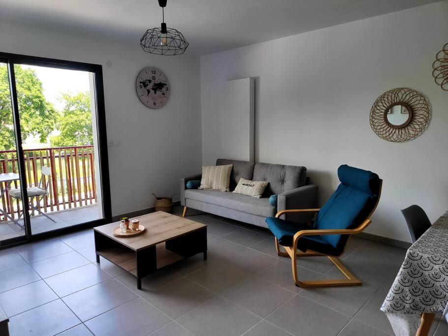 Location De Vacances A Andernos - Appartement 2 Chambres Dans Residence Neuve Exteriér fotografie