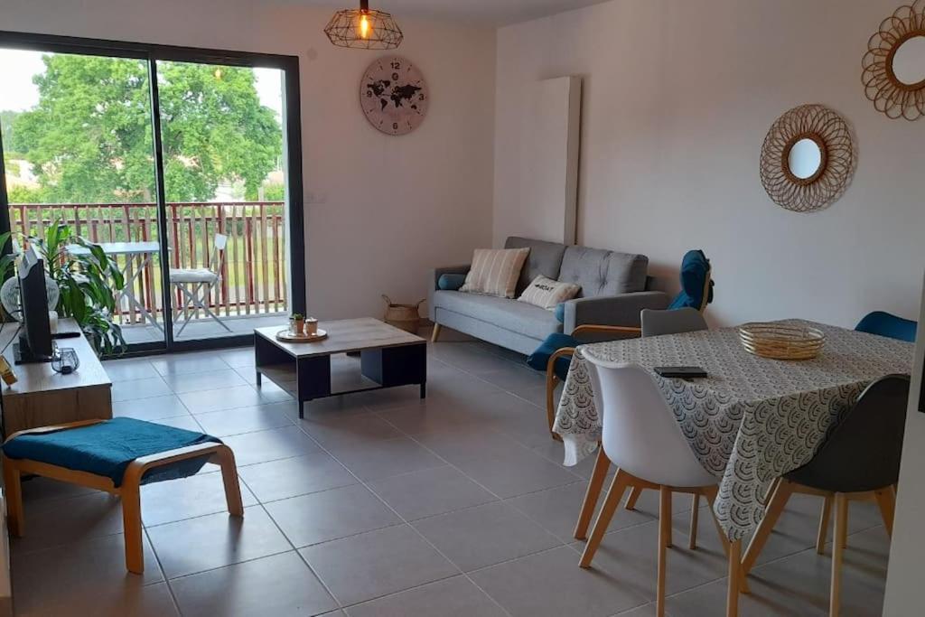 Location De Vacances A Andernos - Appartement 2 Chambres Dans Residence Neuve Exteriér fotografie