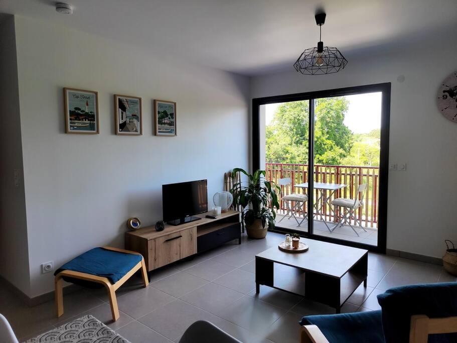 Location De Vacances A Andernos - Appartement 2 Chambres Dans Residence Neuve Exteriér fotografie